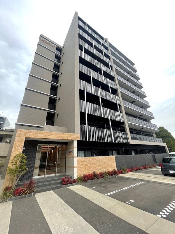 エルグランド東比恵の物件外観写真