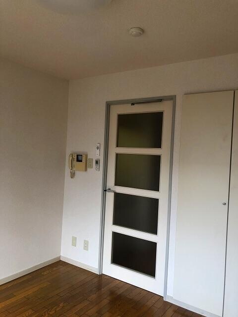 コスモリード駒沢大学の物件内観写真