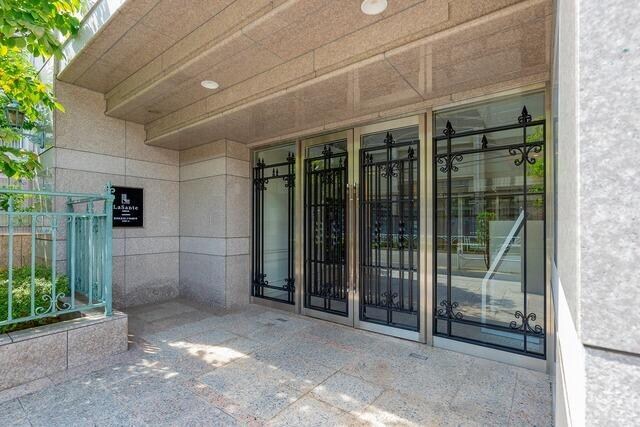 ラサンテ広尾の物件外観写真