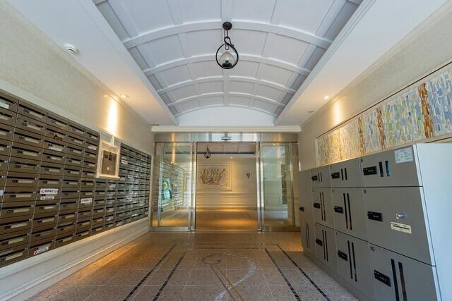 ラサンテ広尾の物件外観写真