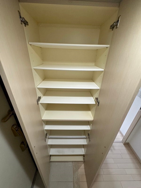 阿波座駅 徒歩5分 2階の物件内観写真