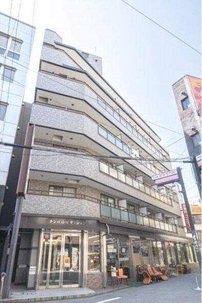 ナンバOMマンションの物件外観写真