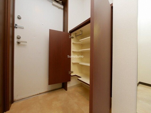 なんば駅 徒歩5分 7階の物件内観写真