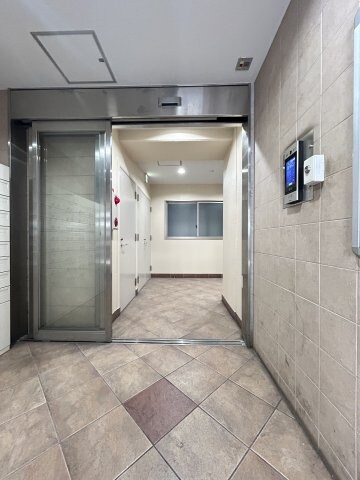 北浜駅 徒歩2分 6階の物件外観写真