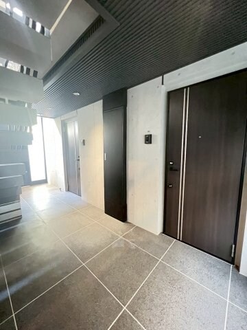 ReveResidence三軒茶屋の物件外観写真