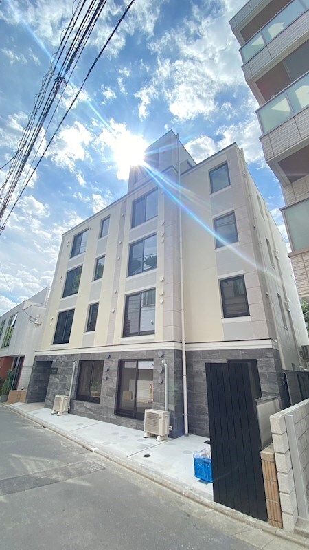 エルファーロ駒沢公園Ⅰの物件外観写真