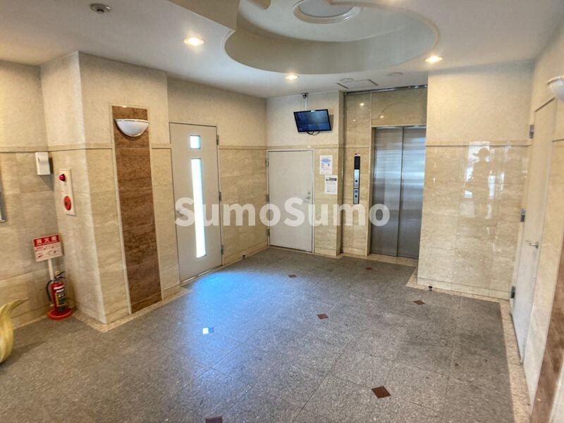 レインボーコート立売堀の物件外観写真