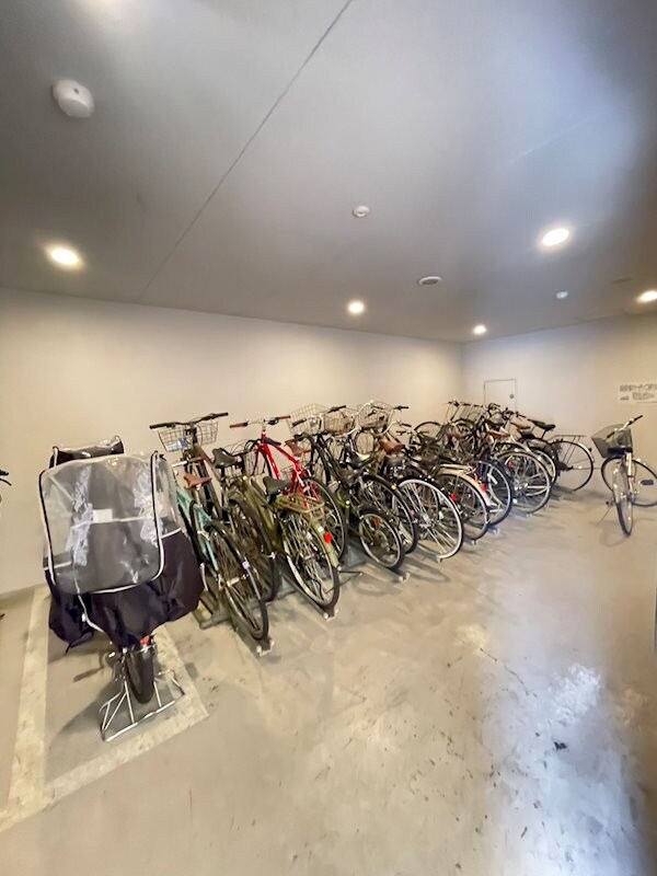 吉塚駅 徒歩8分 6階の物件外観写真