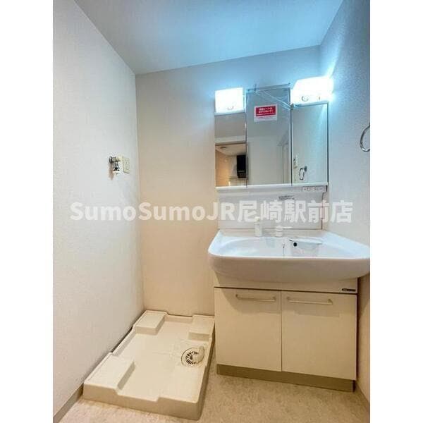 尼崎駅 徒歩1分 8階の物件内観写真