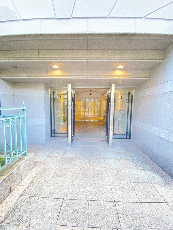 ラサンテ広尾の物件外観写真