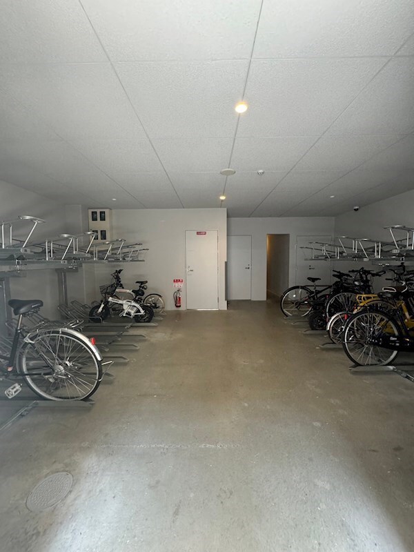 谷町四丁目駅 徒歩3分 4階の物件内観写真