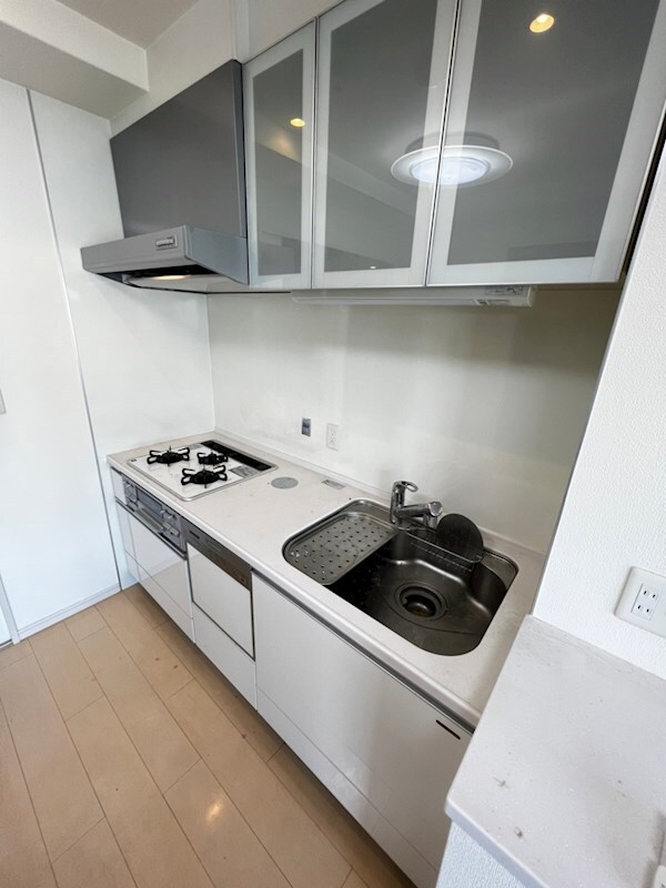 心斎橋駅 徒歩5分 2階の物件内観写真