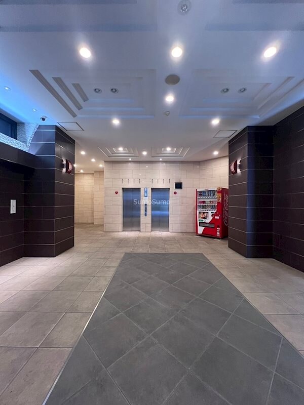 谷町六丁目駅 徒歩2分 8階の物件外観写真