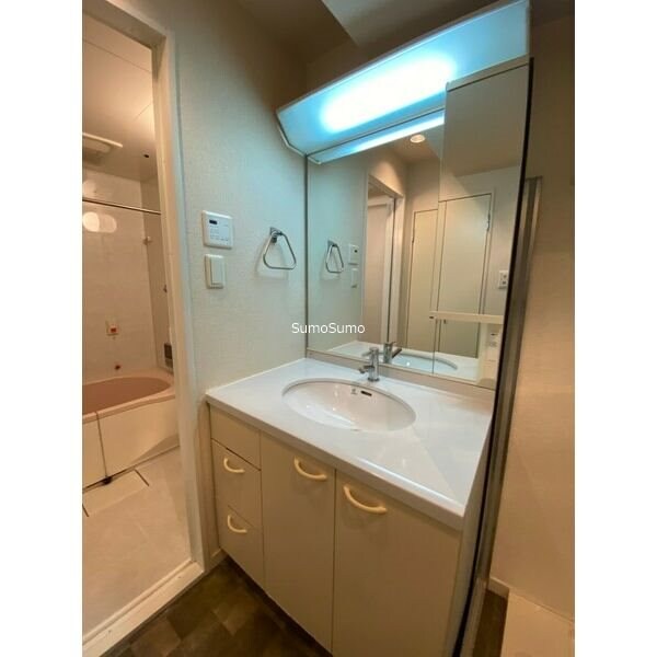 大国町駅 徒歩3分 10階の物件内観写真