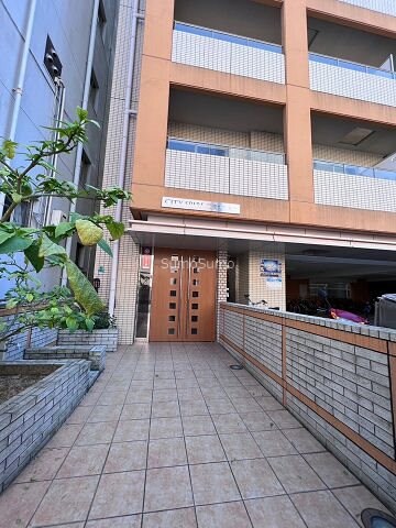 大国町駅 徒歩3分 3階の物件外観写真