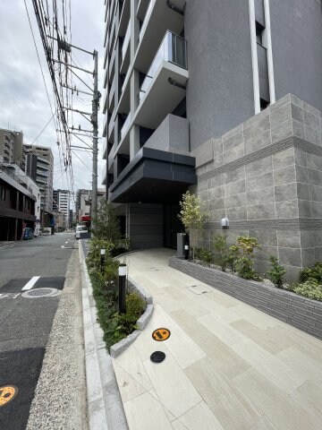 シーズンフラッツ渡辺通の物件外観写真