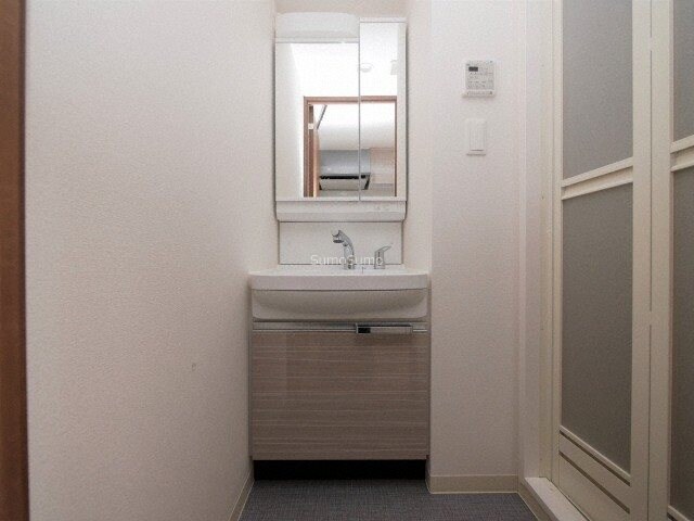 日本橋駅 徒歩7分 3階の物件内観写真