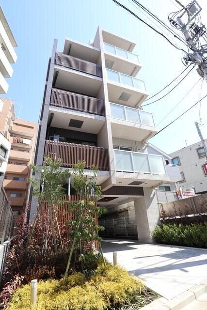 Log代々木の物件外観写真