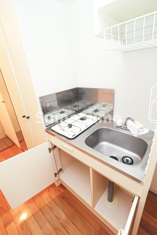 クレタ県庁前の物件内観写真