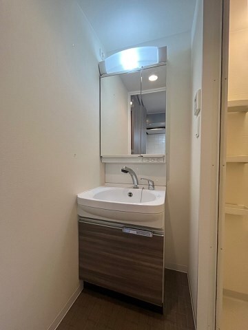 日本橋駅 徒歩5分 11階の物件内観写真