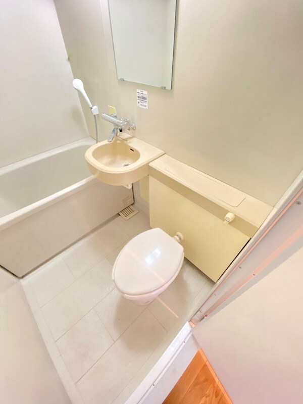 ヴィラ・ハーモニー目黒川の物件内観写真