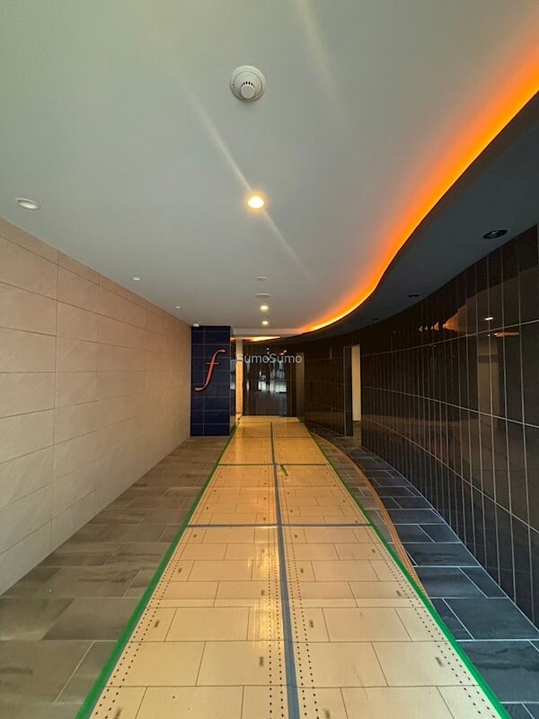 ＪＲ難波駅 徒歩3分 11階の物件外観写真