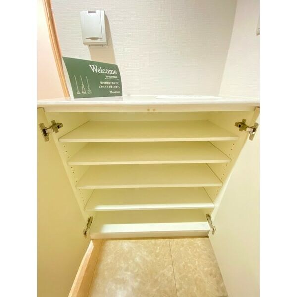 日本橋駅 徒歩7分 12階の物件内観写真