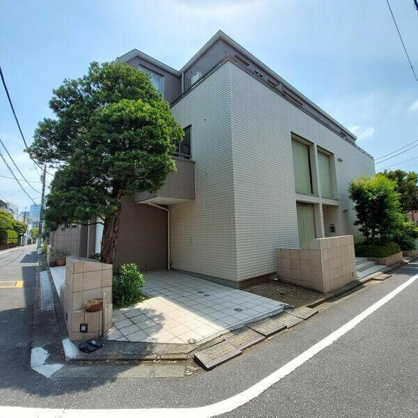 グランパルク駒場野の物件外観写真