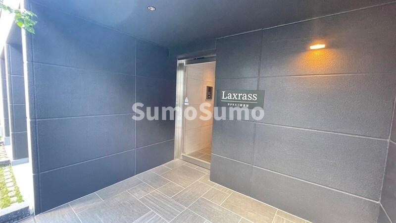 ラクラス三軒茶屋の物件外観写真