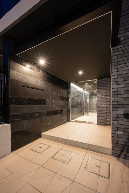 ユーレジデンス目黒東山の物件外観写真