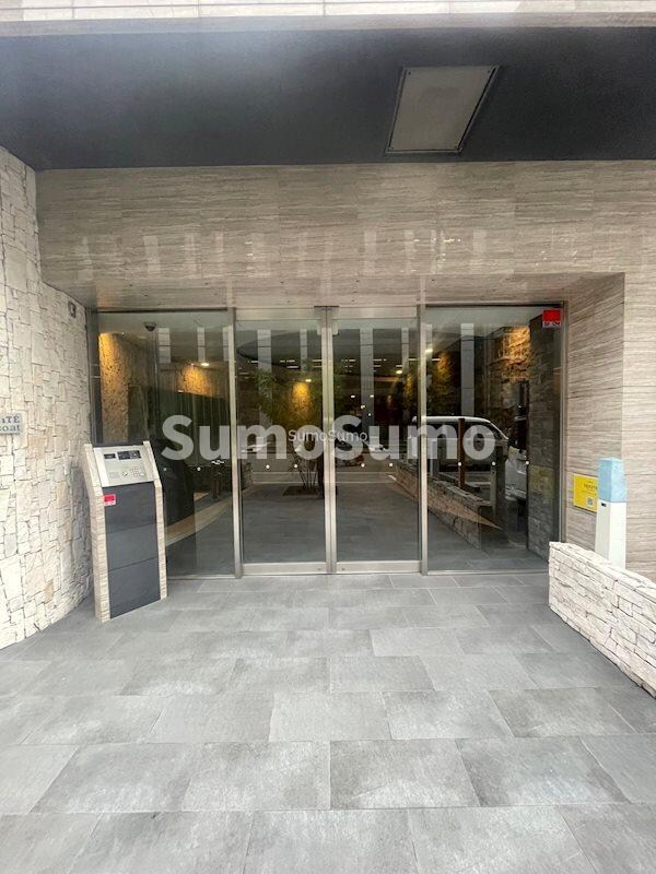 本町駅 徒歩5分 2階の物件外観写真