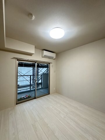 Arista箱崎の物件内観写真