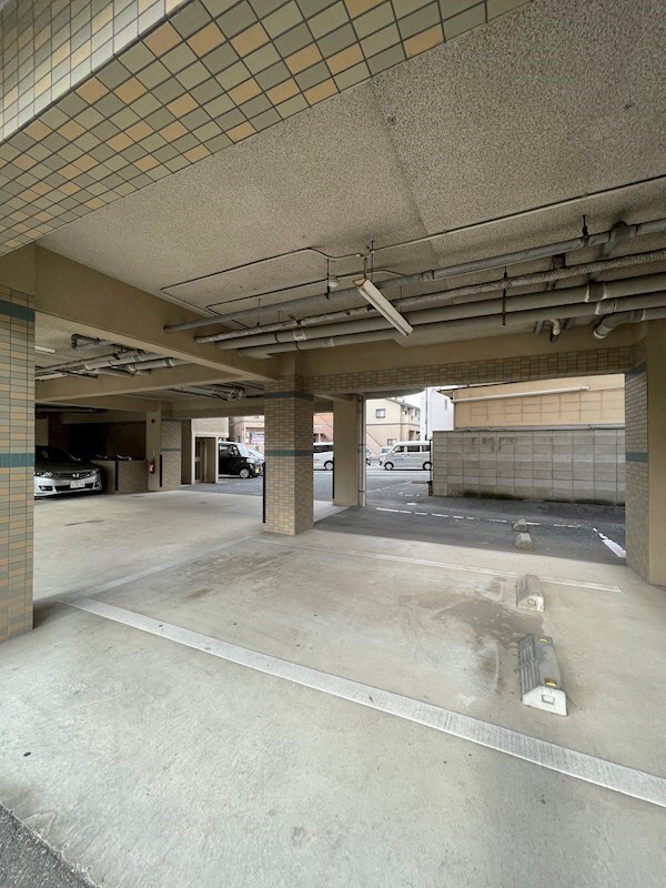 エース参番館の物件外観写真