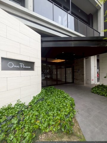 ONE PASEOの物件外観写真