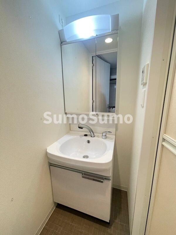 日本橋駅 徒歩5分 7階の物件内観写真