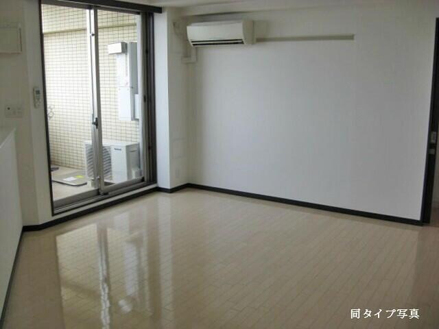 コンフォリア下北沢の物件内観写真