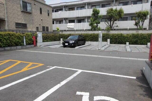 コンフォリア下北沢の物件外観写真