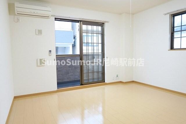 尼崎駅 徒歩13分 1階の物件内観写真