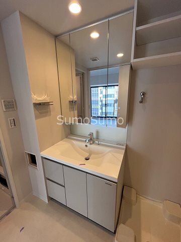 谷町四丁目駅 徒歩5分 11階の物件内観写真