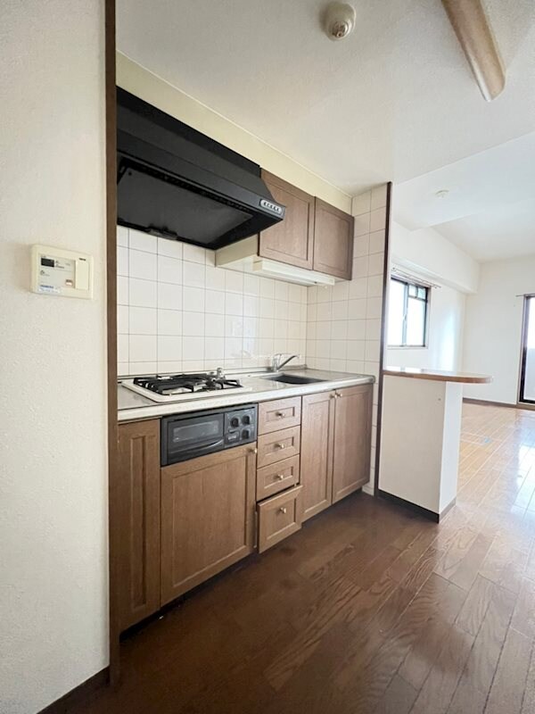 阿波座駅 徒歩3分 6階の物件内観写真