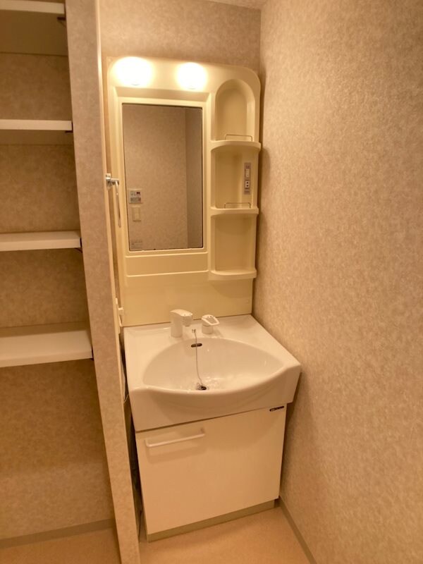 大国町駅 徒歩5分 4階の物件内観写真