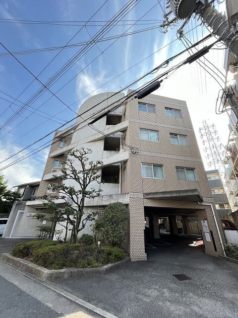 メゾンドゥフレールの物件外観写真