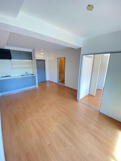 メゾンドゥフレールの物件内観写真