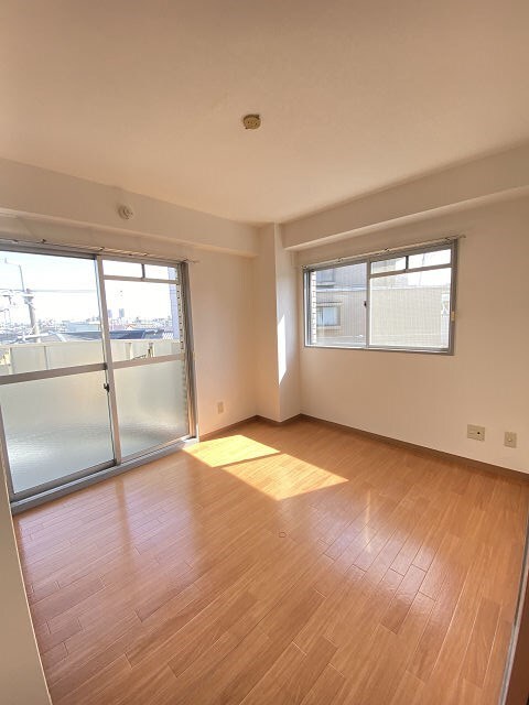 メゾンドゥフレールの物件内観写真