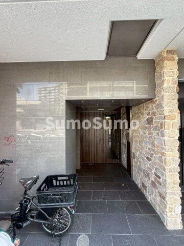 Grand-K靭公園の物件外観写真