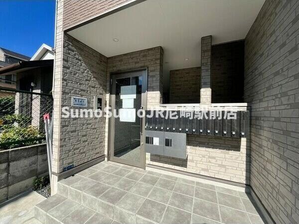 塚本駅 徒歩5分 1階の物件外観写真