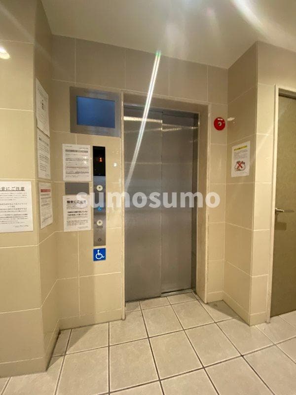 難波駅 徒歩7分 12階の物件外観写真