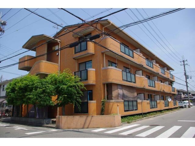 メゾンボヌールの物件外観写真