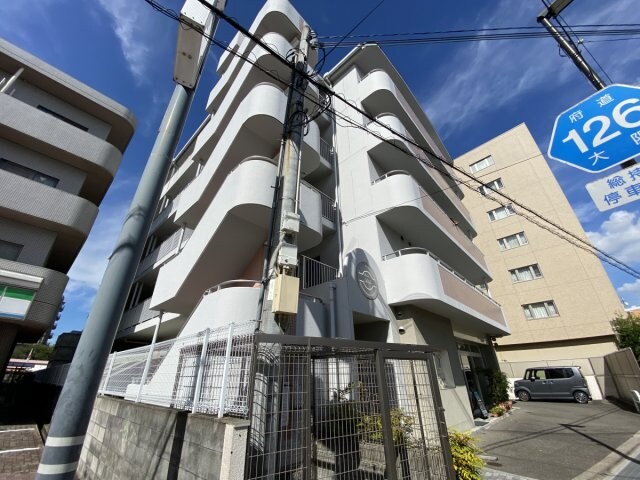 メゾンアトラーの物件外観写真