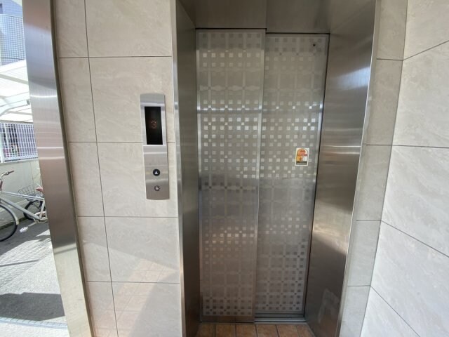 メゾンアトラーの物件外観写真